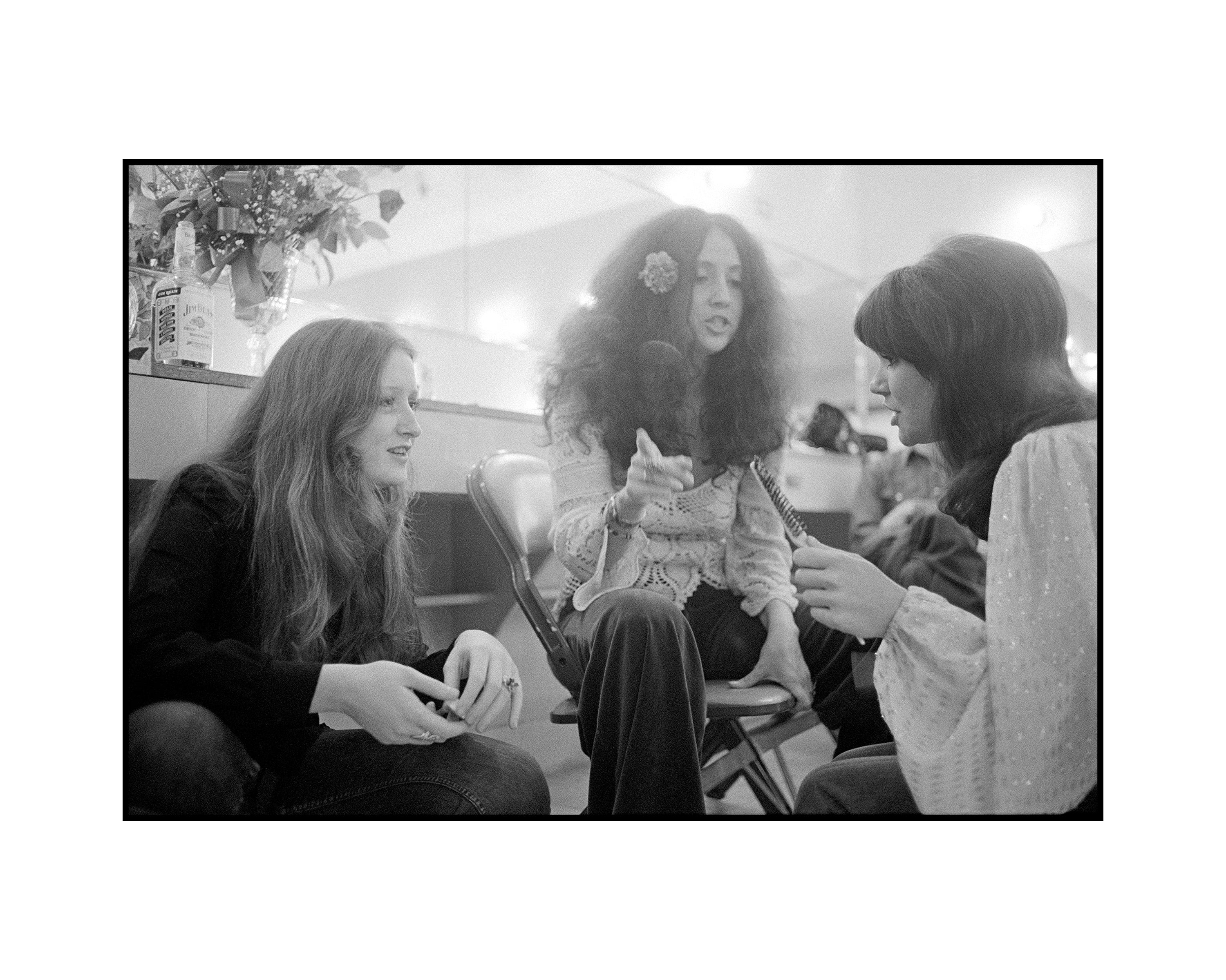B_Raitt_L_Ronstadt_M_Muldaur_8