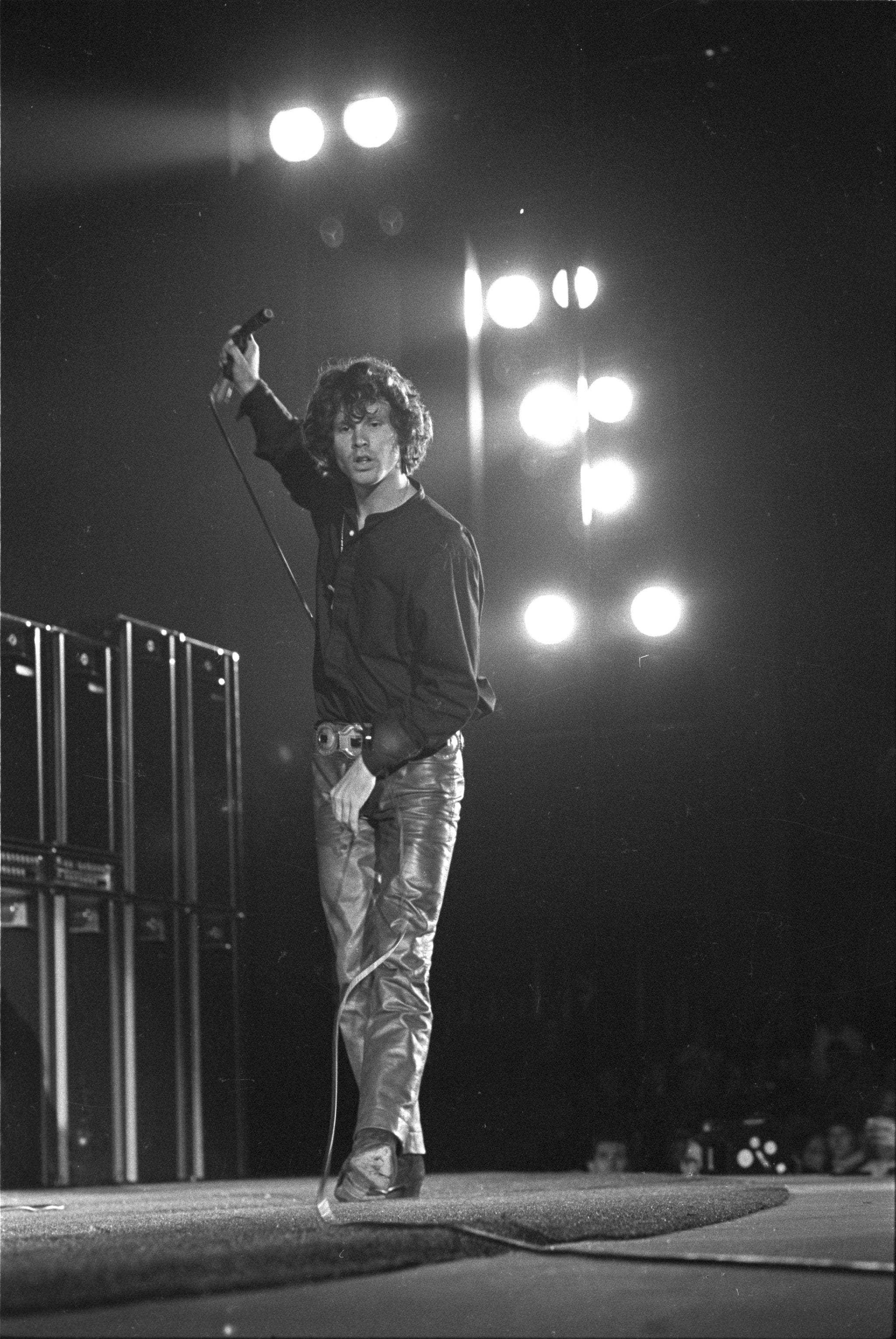 Jim Morrison, The Doors, Hollywood Bowl, 1968 – Henry Diltz